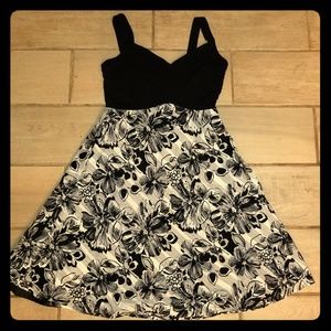 Black & White Floral Print Dress